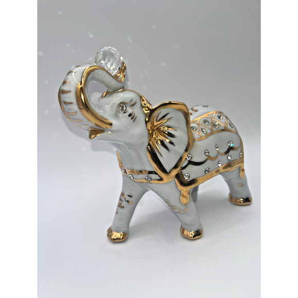 Vintage Capodimonte figurine Elephant with Big Swarovski Crystal Ball Holding - Picture 16 of 16